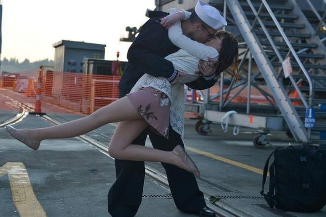 Hình ảnh ấn tượng ít thấy về các hoạt động bên trong hải quân Mỹ